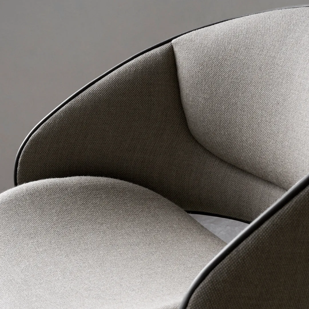 Folium Lounge Chair