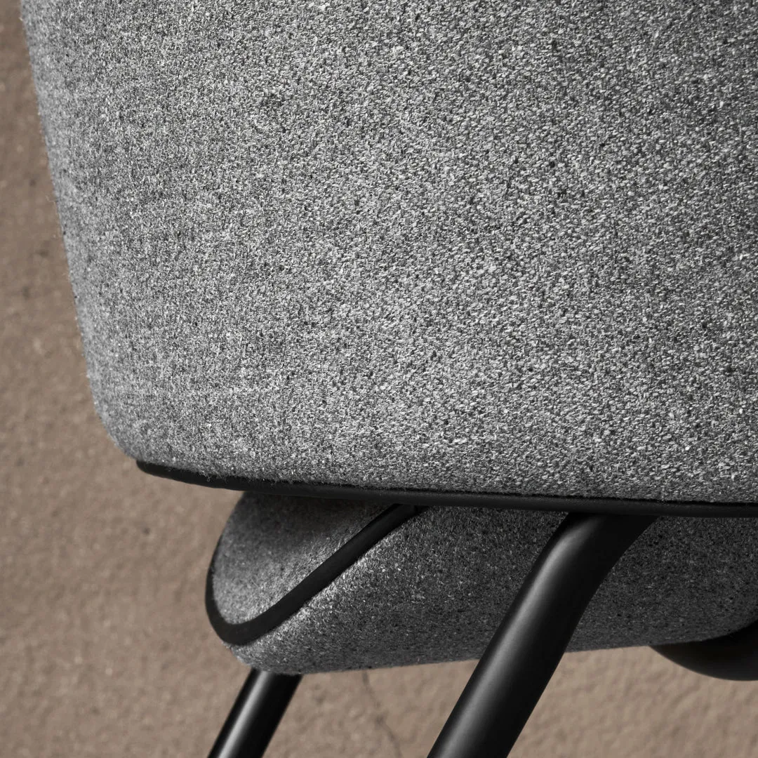 Folium Lounge Chair