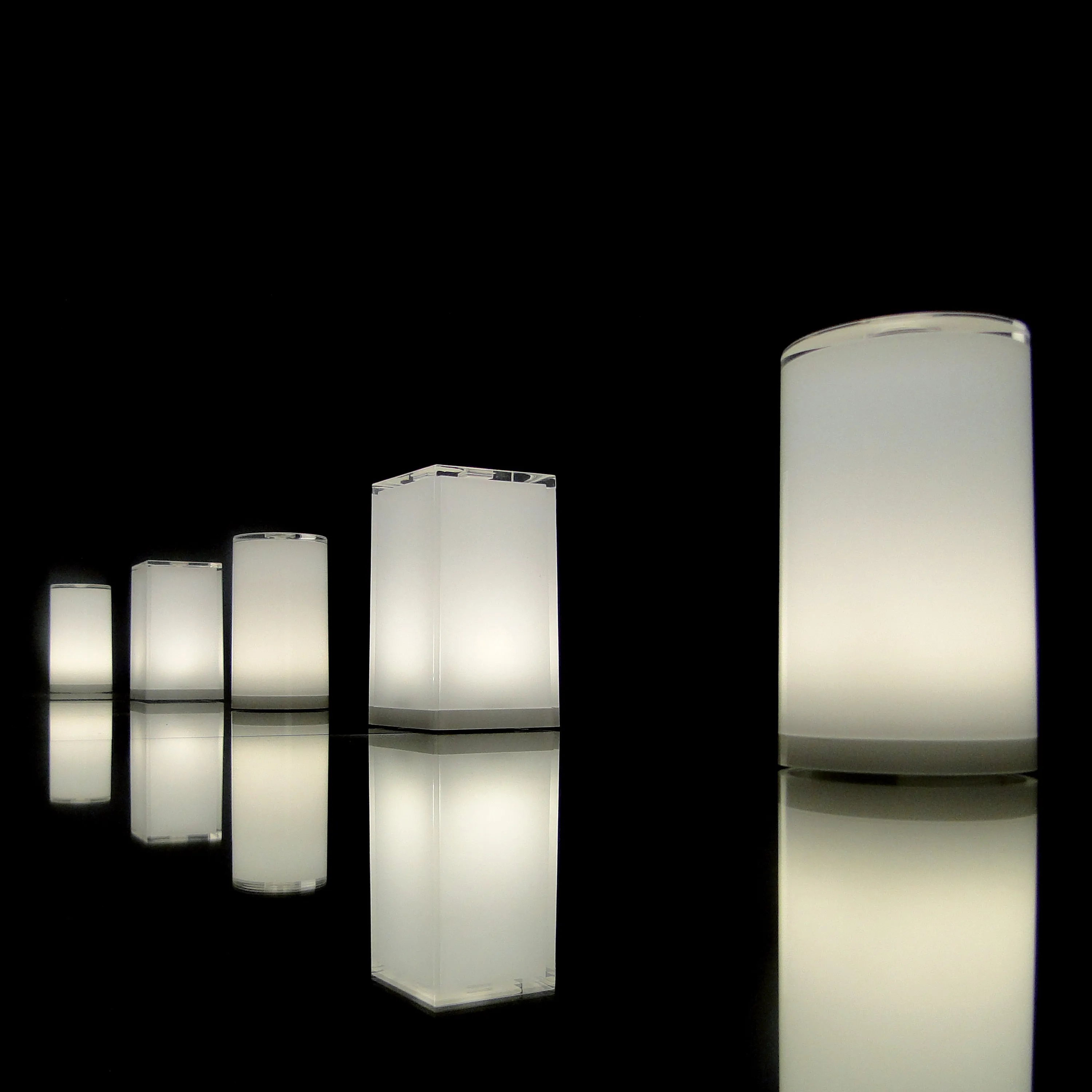 Hokare Tub Bluetooth LED Table Lamp